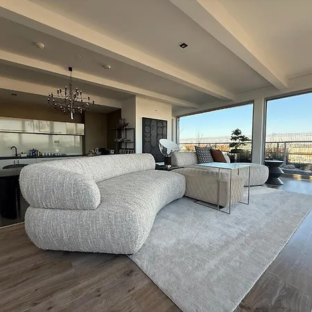 Luxusny S Dokonalym Vyhladom A Velkou Terasou Apartment *