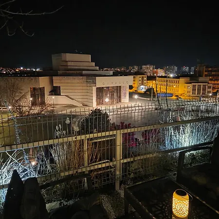 Penthouse Centrum S Dokonalym Vyhladom A Velkou Terasou Nitra