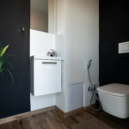 Penthouse Centrum S Dokonalym Vyhladom A Velkou Terasou Appartamento Nitra