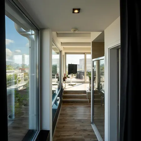 Appartamento Penthouse Centrum S Dokonalym Vyhladom A Velkou Terasou Nitra