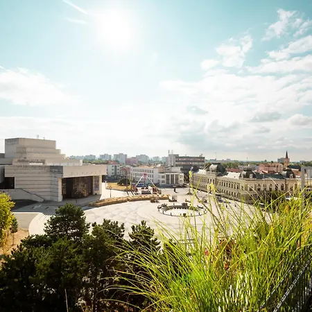 Penthouse Centrum S Dokonalym Vyhladom A Velkou Terasou Nitra