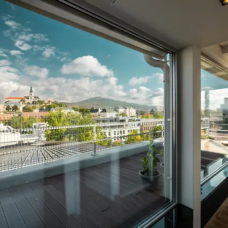 Penthouse Centrum S Dokonalym Vyhladom A Velkou Terasou *