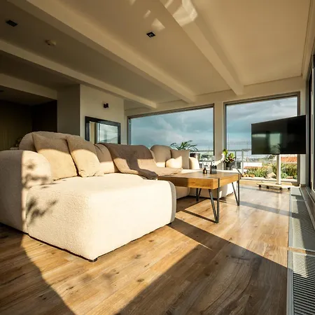 Penthouse Centrum S Dokonalym Vyhladom A Velkou Terasou *
