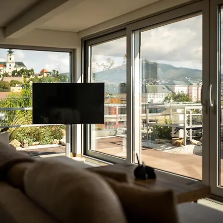Appartamento Penthouse Centrum S Dokonalym Vyhladom A Velkou Terasou