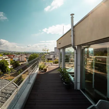 Appartamento Penthouse Centrum S Dokonalym Vyhladom A Velkou Terasou Nitra