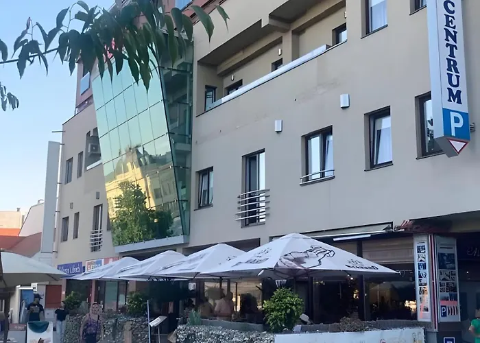 Penthouse Centrum S Dokonalym Vyhladom A Velkou Terasou Apartman Nyitra